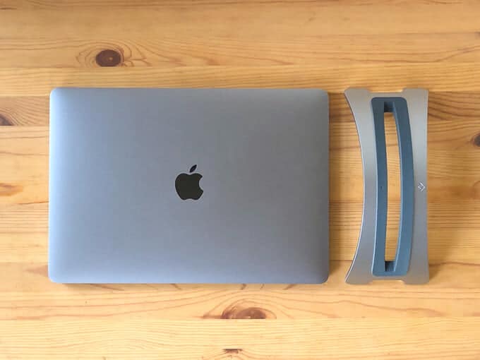 MacBook ProスペースグレーとBookArcスペースグレーの質感