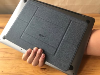 コンパクトに持ち運べるパソコンスタンドMOFTレビュー