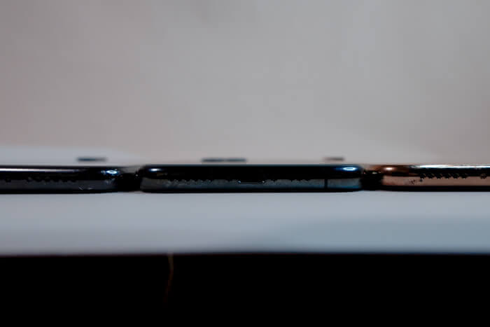 iPhone11ProとXSの厚み比較