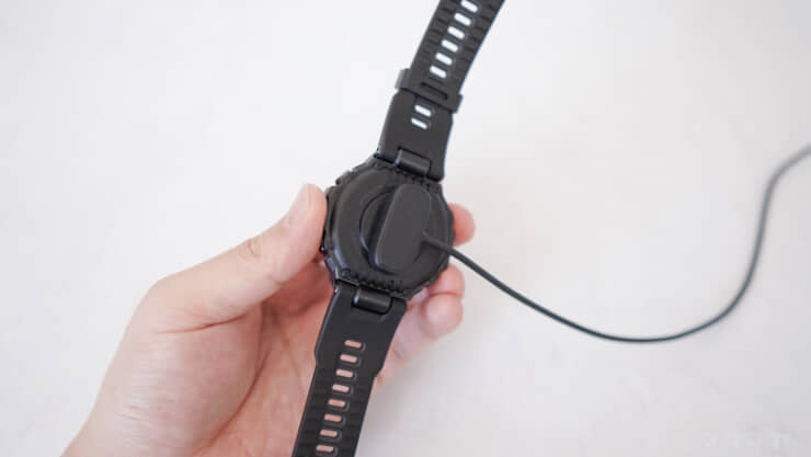 Amazfit T-Rex Proの充電方法