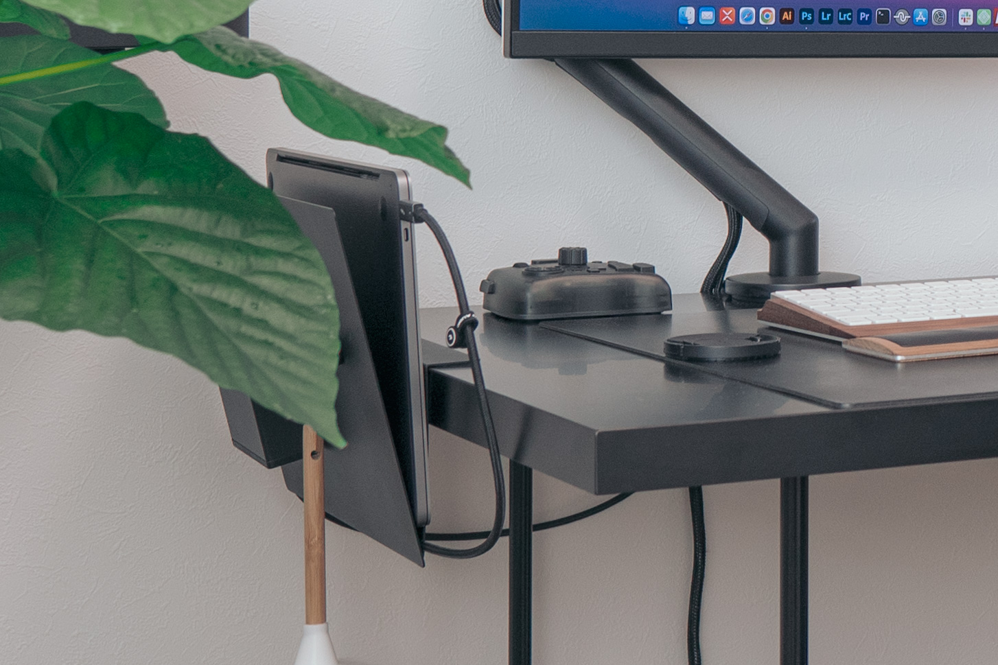 ZENLET The rack ブラック ZENLET The Rack M – MISSION LINK STORE